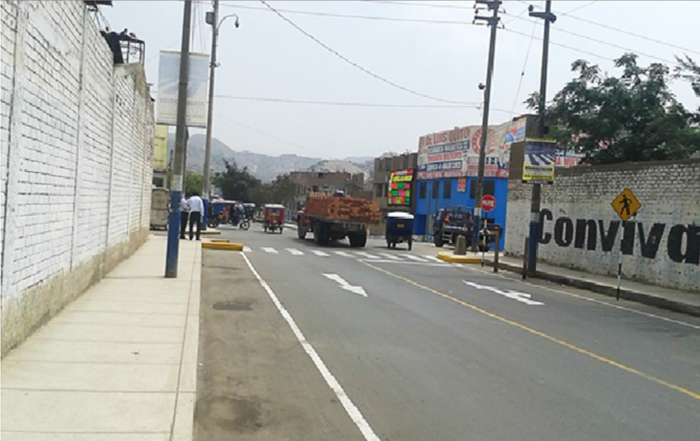 Rehabilitación de la Av. La Esperanza, tramo Carretera Central, Av. Alfonso Ugarte – Zona 04 – Sub zona 02 gallery